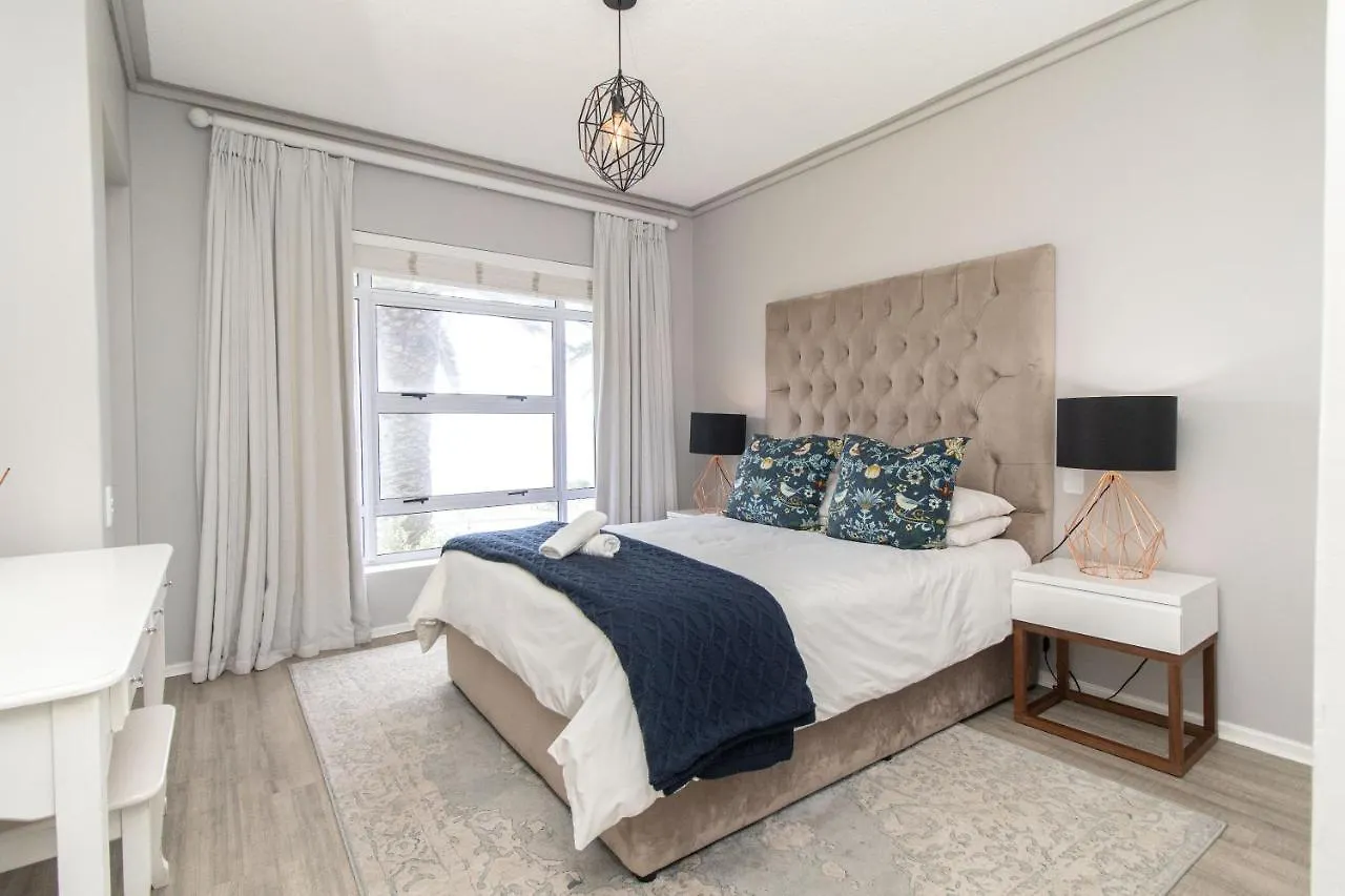 Brookes Hill Suites Luxury Apartment 124 Port Elizabeth