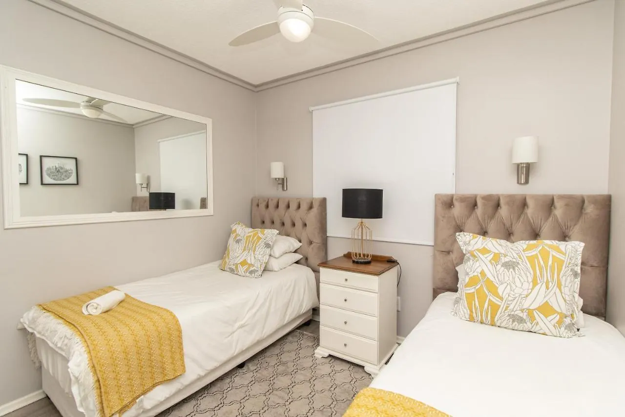 Brookes Hill Suites Luxury Apartment 124 Port Elizabeth 0*,  South Africa