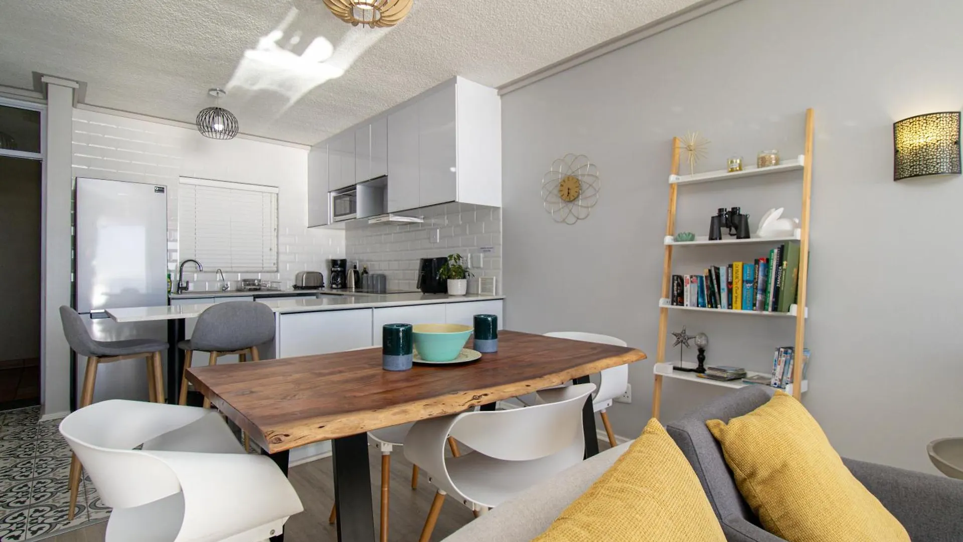 Brookes Hill Suites Luxury Apartment 124 Port Elizabeth