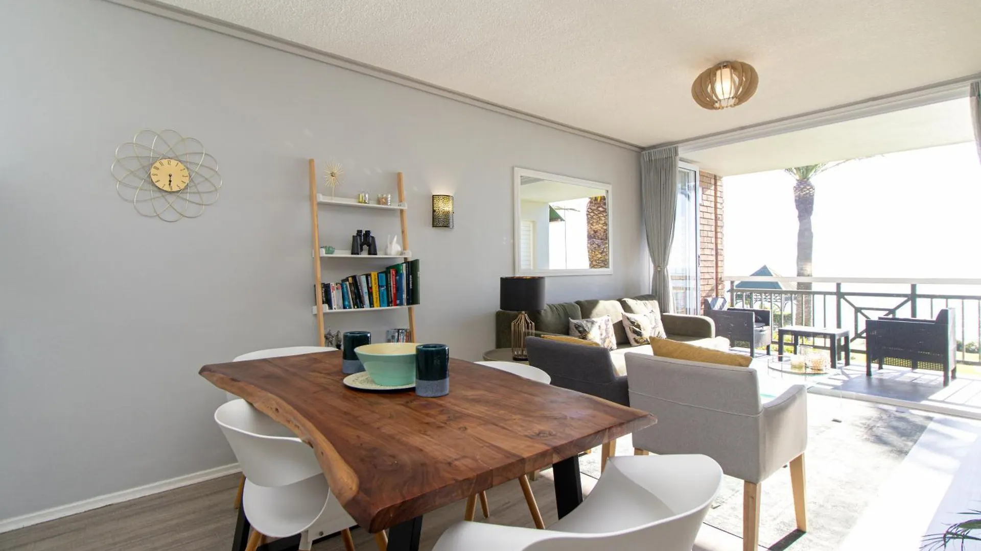 Brookes Hill Suites Luxury Apartment 124 Port Elizabeth