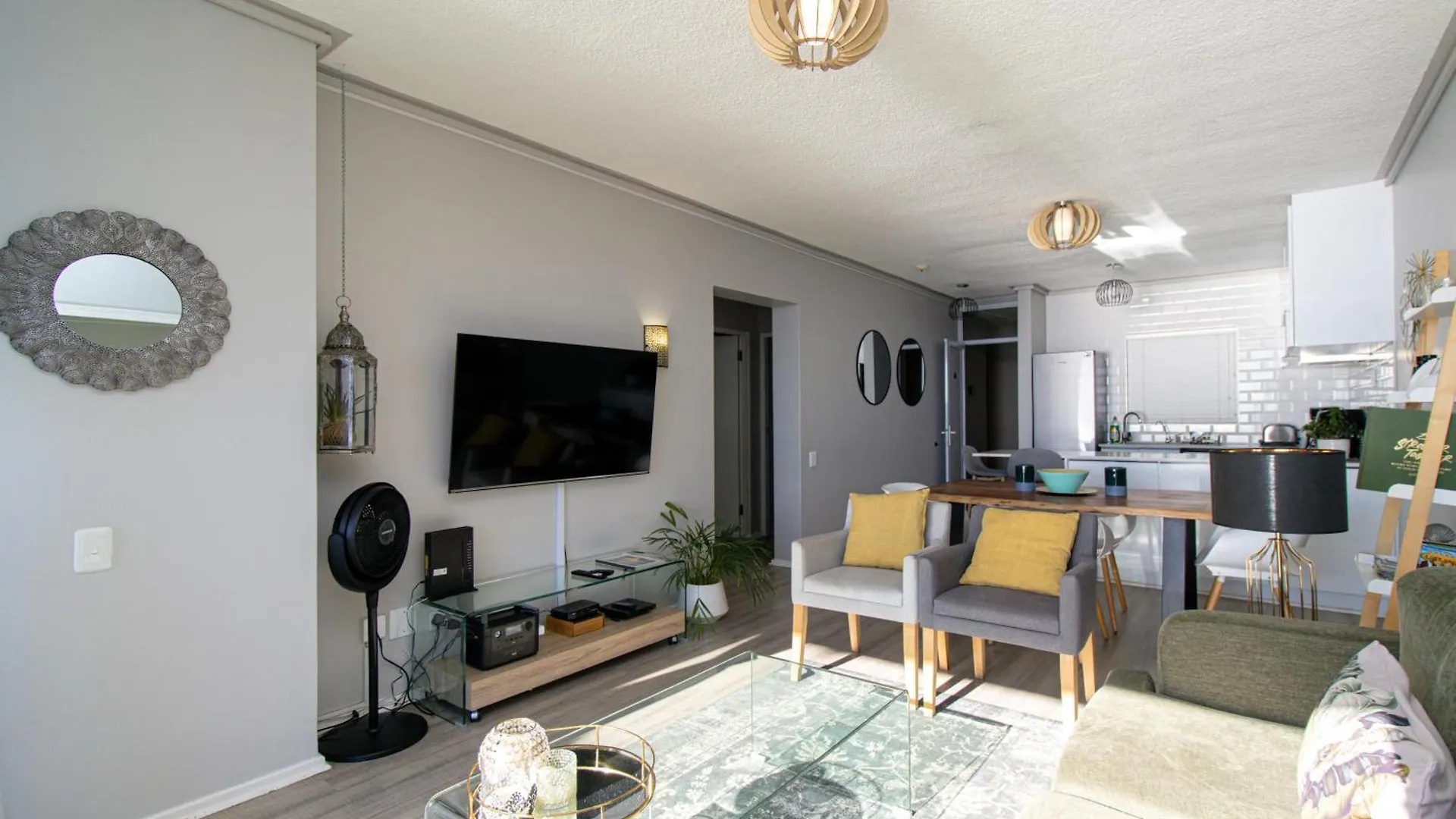 Brookes Hill Suites Luxury Apartment 124 Port Elizabeth