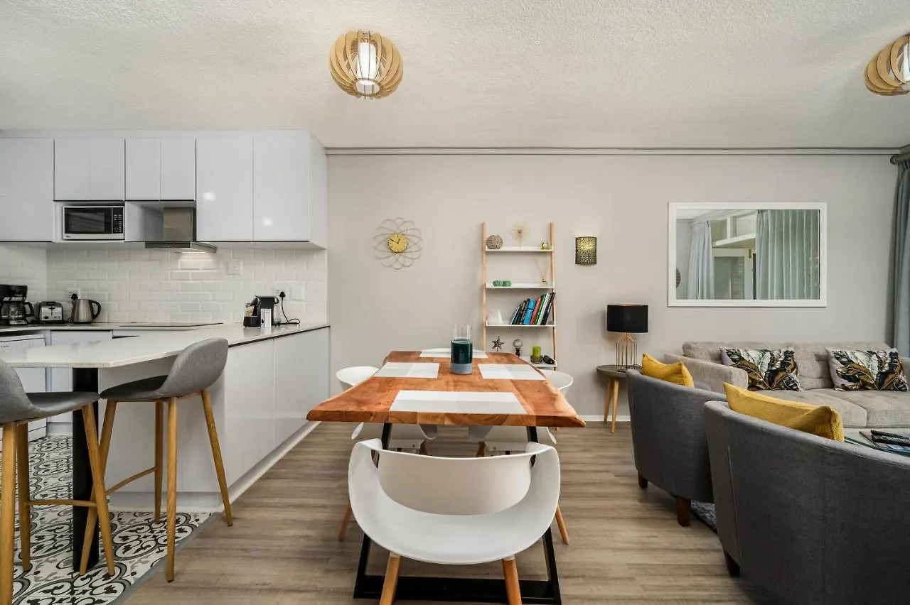 Brookes Hill Suites Luxury Apartment 124 Port Elizabeth