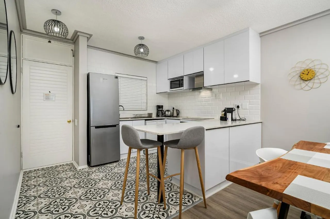 Brookes Hill Suites Luxury Apartment 124 Port Elizabeth